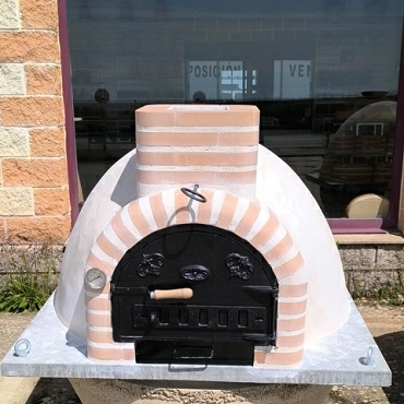 HORNO MONTADO CON LADRILLO REDONDO