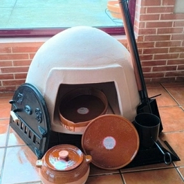 LOTE HORNO DE BARRO +ACCESORIOS+ASADOR OVALADO, OLLA Y PLATO 80CM 